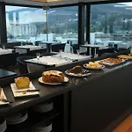 U 4*