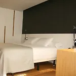 U 4* Вивейро
