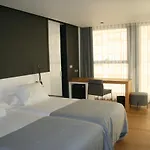 U 4* Вивейро