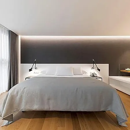 Hotel U 4*