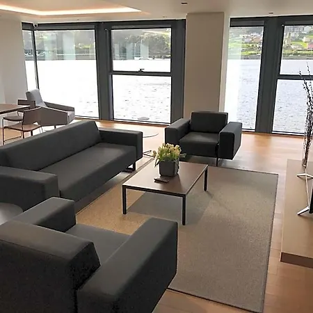 U Hotel 4*