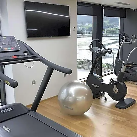 U Hotel 4*