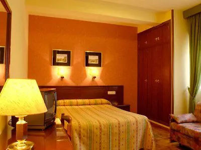U 4* Viveiro